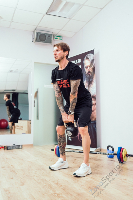 Гиря 10 кг с хромированной ручкой полиуретановая (CPU) Original FitTools